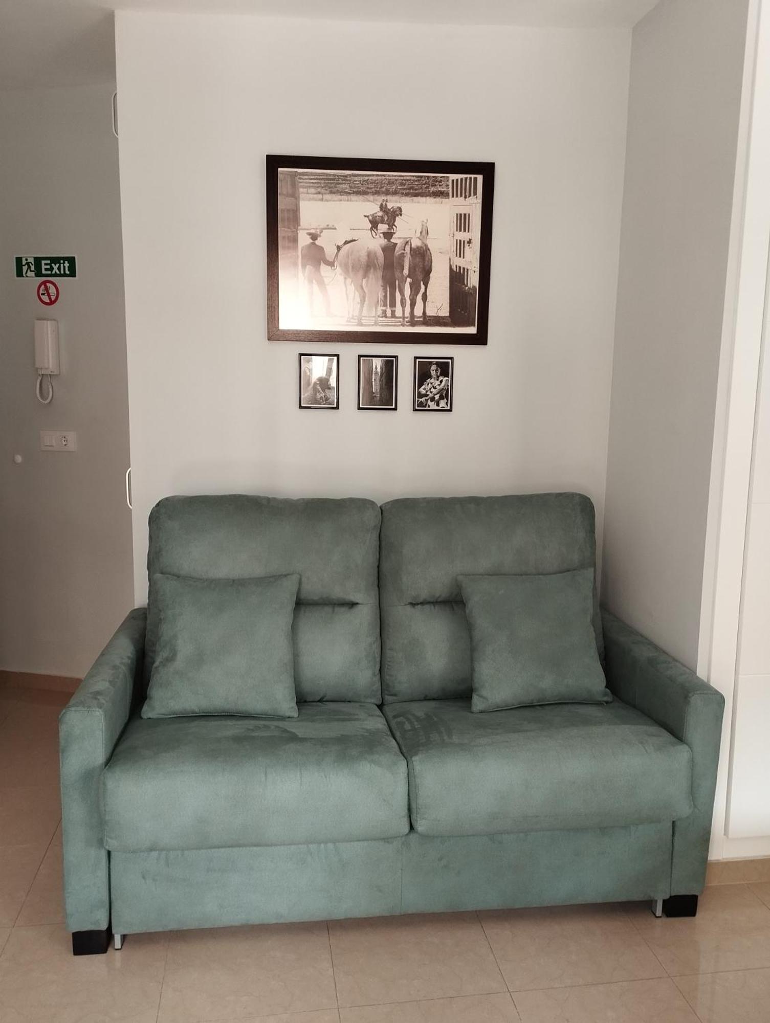 Apartamento La Fuente 27 Tomares Extérieur photo